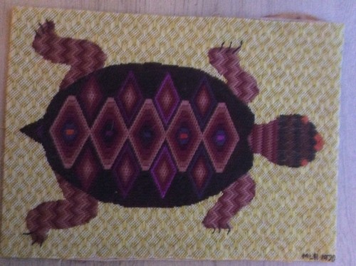 Vintage crafted retro Turtle tapestry signed hand sewn stitch ethnic design art - Picture 3 of 4