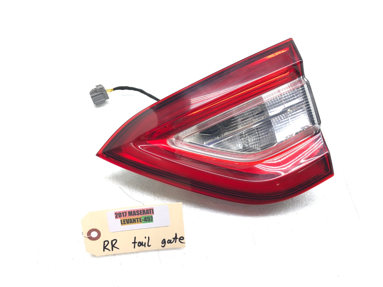 2017-2020 MASERATI LEVANTE RIGHT PASS REAR TAILGATE INNER TAILLIGHT TAILLAMP OEM
