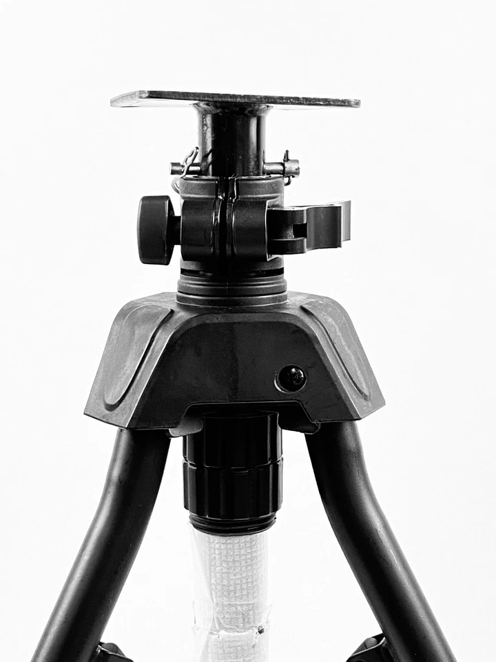 Mossy Oak 360° Swivel Blind Chair Base with Adjustable Legs Only (No Seat) - Image 2 of 4