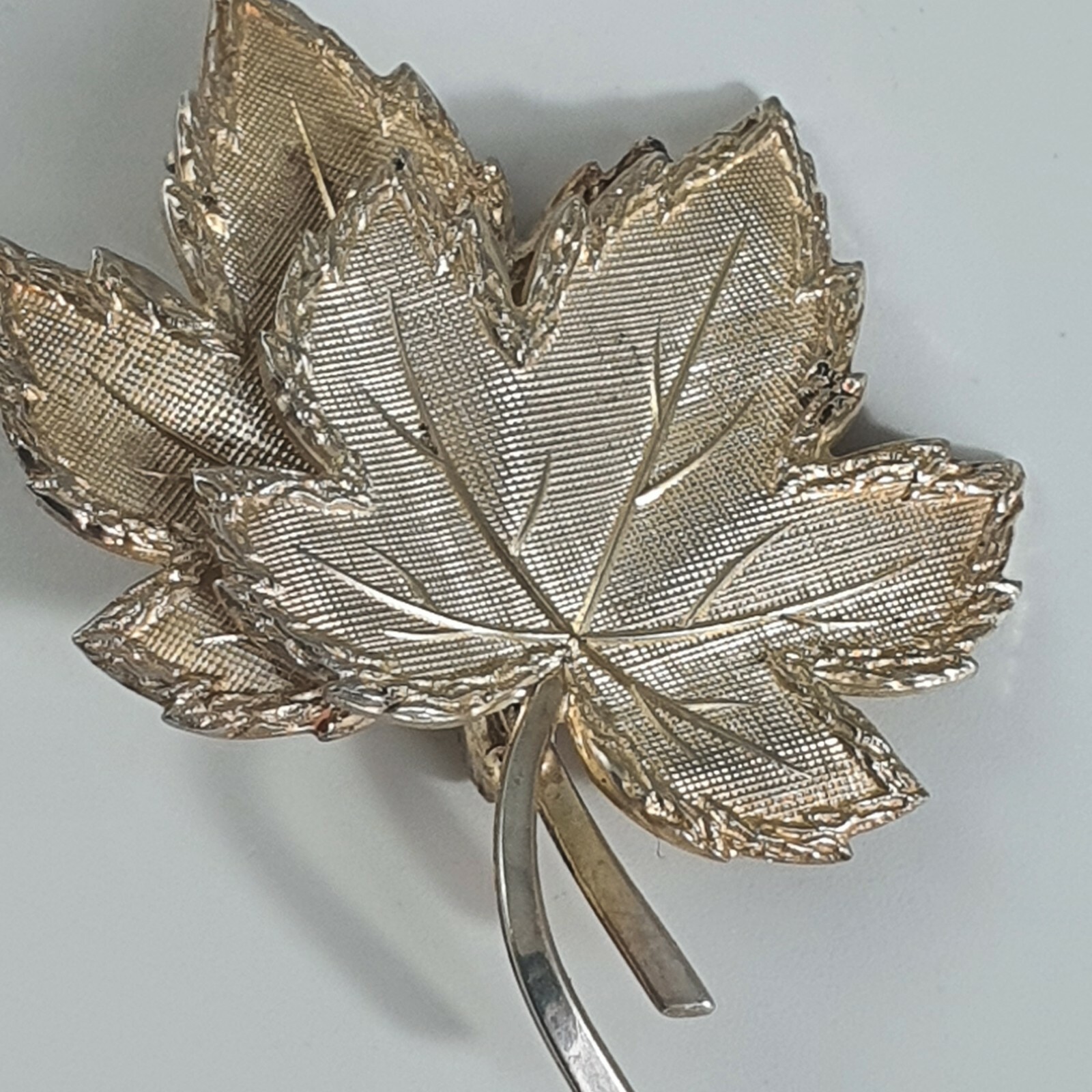 Photo 2 of Sterling Silver Maple Leaf Brooch 7.4grams, BR26