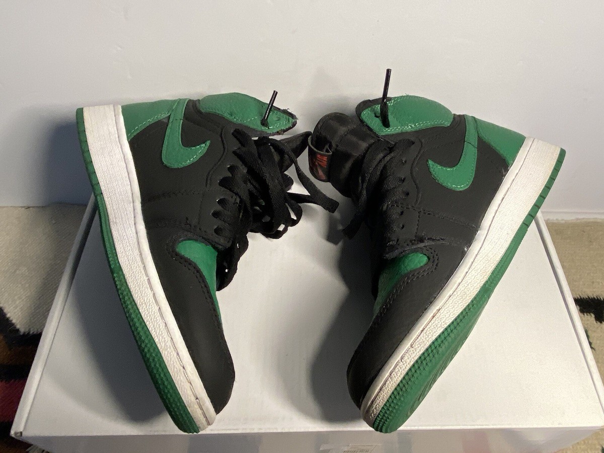 NIKE AIR JORDAN 1 RETRO HIGH Unisex kids Youth Sneakers Pine