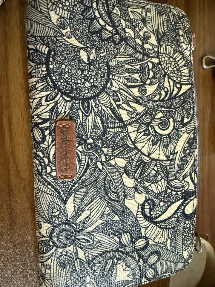 Sakroots Smartphone Crossbody Wallet NWD Wristlet Zip Around Floral Pattern - Image 3 of 4