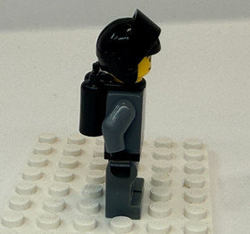 LEGO Space Police officer 4 with air tank minifigure 5973 5972