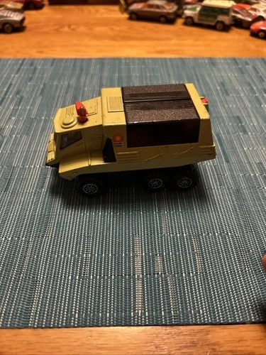 Matchbox Battle Kings K111 Missile Launcher Vintage Toy Car not all there