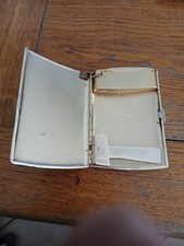 étui à cigarettes ancien avec briquet incorporé