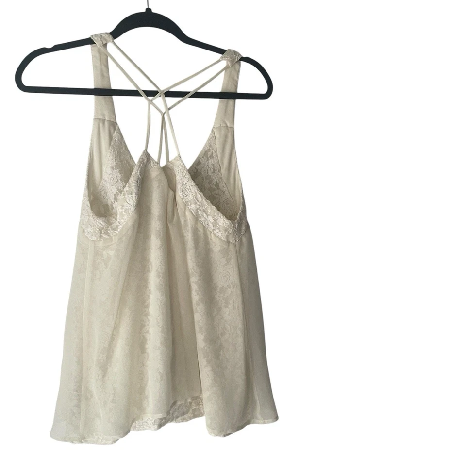 Top Miss Me Y2k Talla Mediana Encaje Coqueta Lentejuelas Marfil Salir Foto 4 de 4