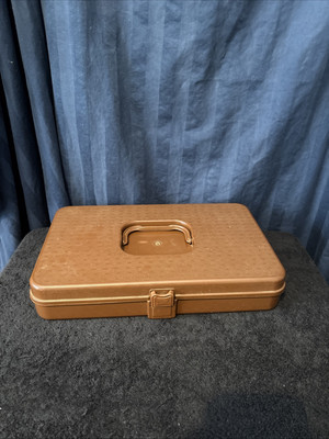 VTG Wilson Wil-Hold Plastic Sewing Box Case Brown Thread & Bobbin Holder    E1