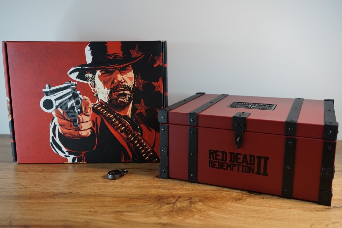 Red Dead Redemption 2 Collectors Edition Box and Chest Key and