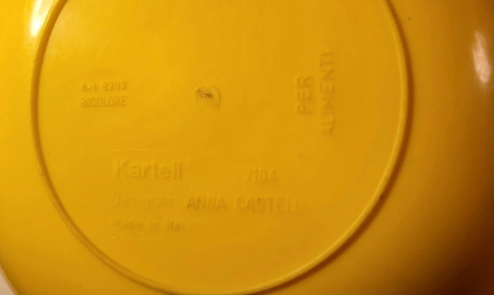 Tigela de aninhamento Kartell 8,5" amarela e branca - Imagem 4 de 4