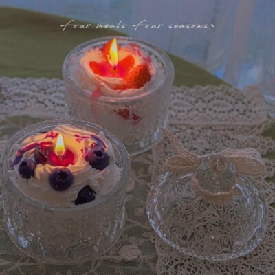 Handmade scented Candle Cream Cake Strawberry Blueberry Shape Home Creative gift