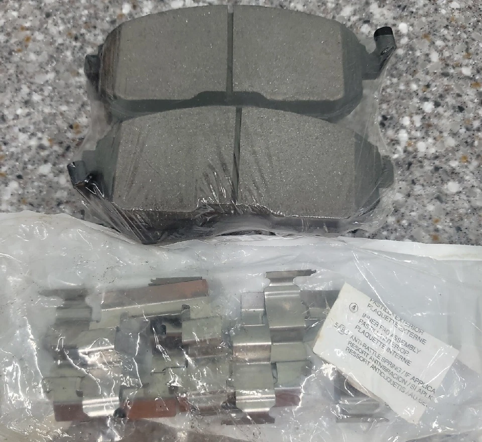 FRONT Ceramic Disc Brake Pad For Nissan Altima Maxima Sentra Infiniti G20 I30 Foto 2 de 2