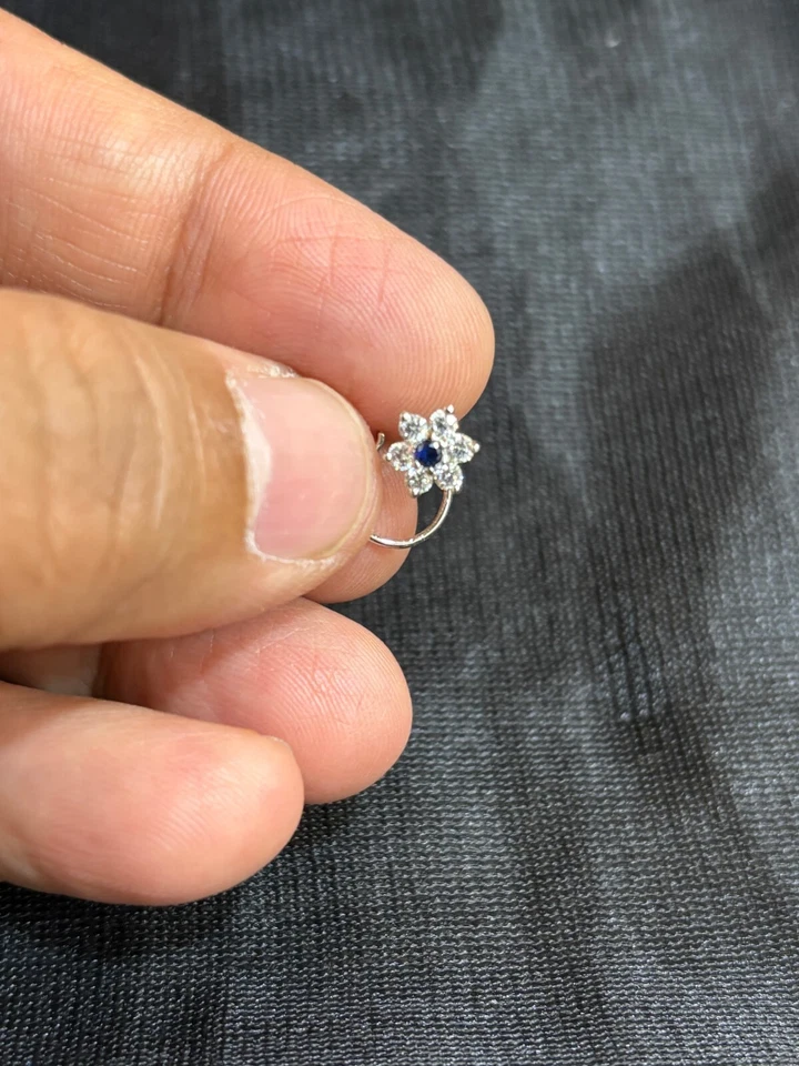 0.20 CT Simulierter Diamant Nasenpiercing Ring 14K Weißgold Beschichtet - Bild 1 von 4