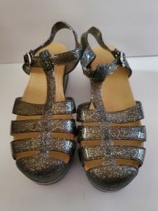 wild diva lounge jelly sandals