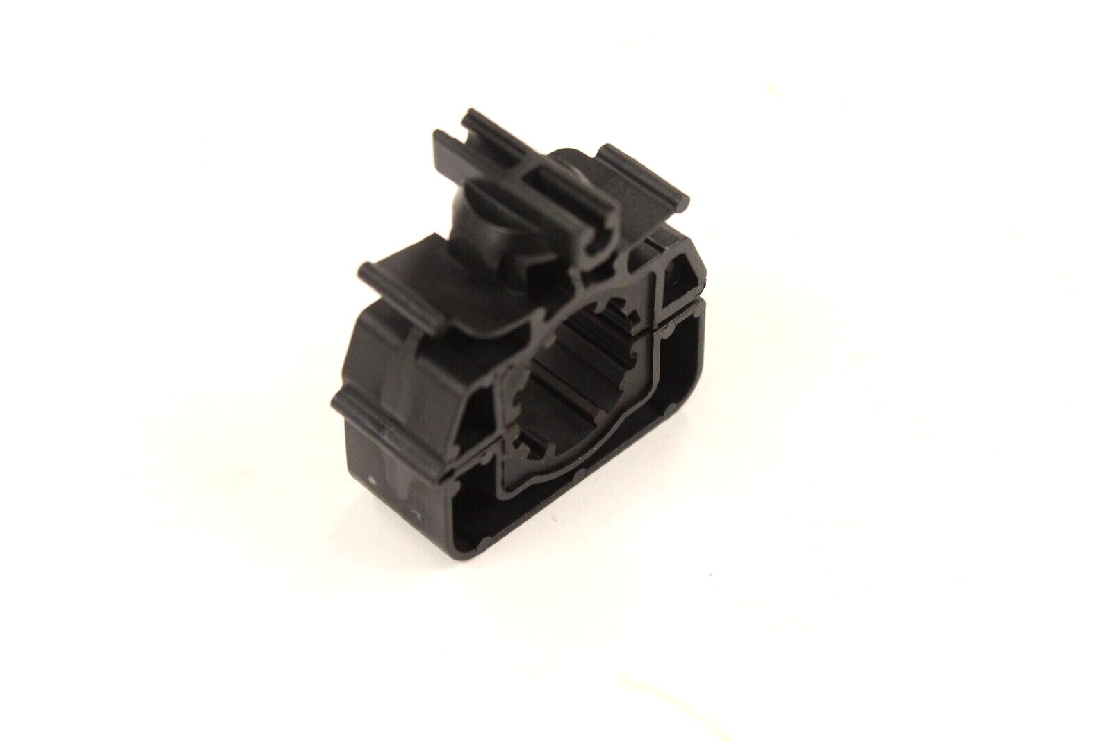 GM 10 Pack Of Multi-Purpose Clips Part# 11546591 Replaces 