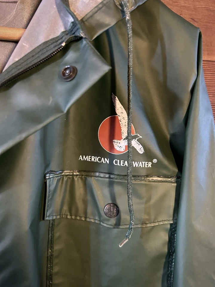 Chaqueta de lluvia vintage americana Clearwater impermeable verde abrigo con capucha Foto 3 de 4