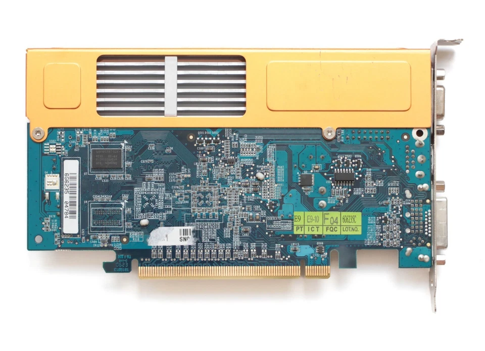 PCI-E video card - GIGABYTE GV-NX62TC256P4 - nVidia GeForce 6200 - TESTED - Image 2 of 2