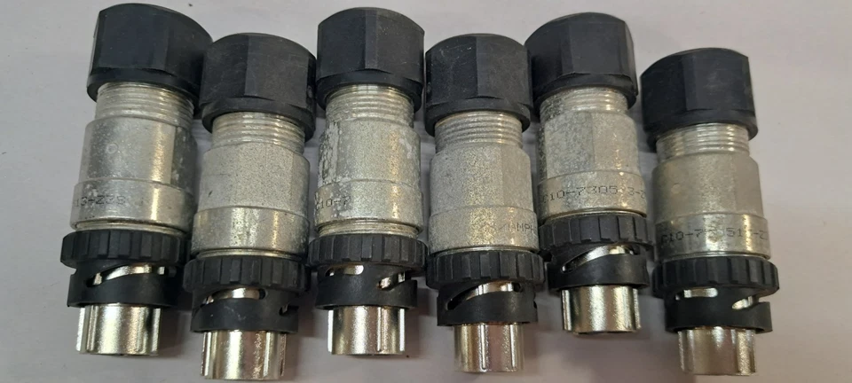 lote de 6 enchufes eléctricos Amphenol C10-730513-Z3S usados Foto 4 de 4