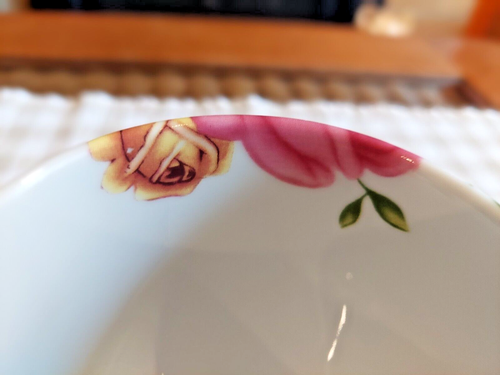 ROYAL ALBERT ENGLAND COUNTRY ROSE WHITE WITH PINK & YELLOW ROSES COFFEE /TEA MUG - Picture 9 of 12