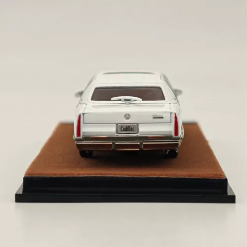 1/64 Cadillac Fleetwood Extended Edition White Alloy Diecast Modellauto - Bild 7 von 9