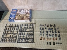 Set of 85 Miscellaneous 1/72 Scale Army Men