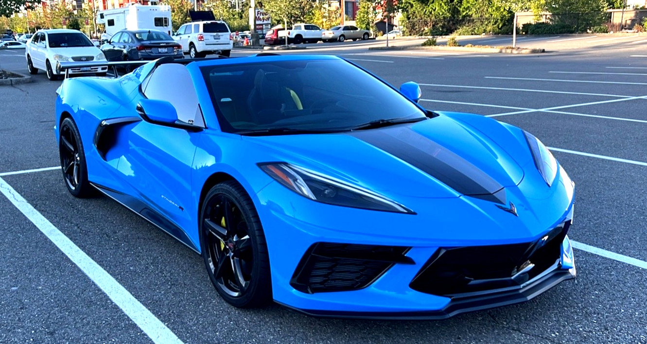 2022 Blue Chevrolet Corvette   | C8 Corvette Photo 9