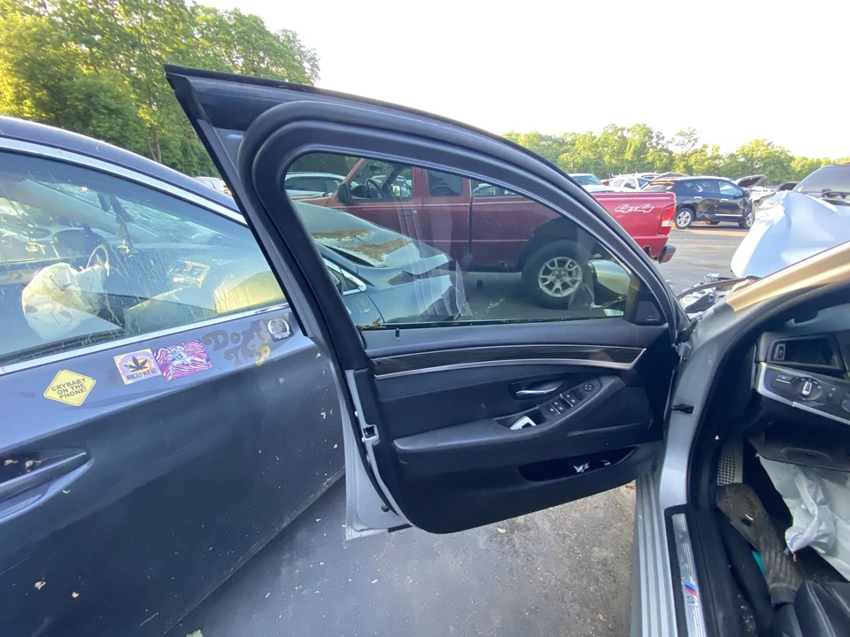 Used Front Left Door Assembly Front fits: 2014 Bmw 535I electric Front Left Grad Foto 4 de 4