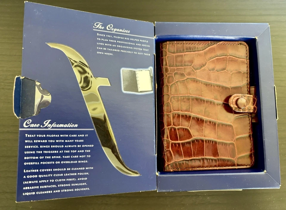 Vintage Filofax mini Ascot Organiser Planner Diary Dark Red alligator  - Image 4 of 4