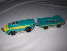 Hot Wheels Super Steamliner
