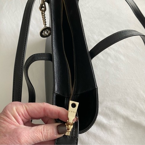 DKNY Black Bryant Medium Tote Shoulder Hobo Bucket Style Handbag Purse - Picture 12 of 12