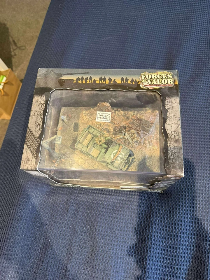 Jeep Willys Behind Eneny Line Diorama 82103 BNIB 1:32 Forces of Valor - Image 2 of 3