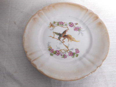 OG Otto Gruenert Iridescent 7 3/8'' Bird Plate Round Eisenberg Germany 179