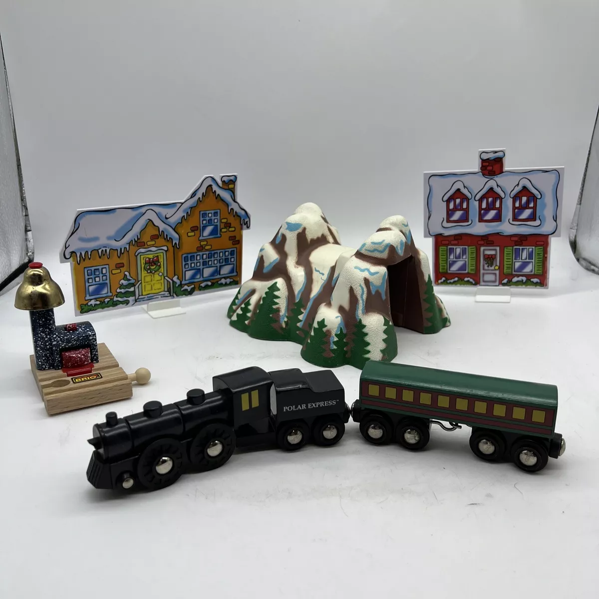 Brio Wooden Train Polar Express Christmas Bell Engine Passenger Car Homes &  MORE