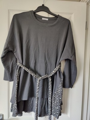 Gr. 22/24 langer grauer Pullover Bindegürtel Leopardenmuster Tunika