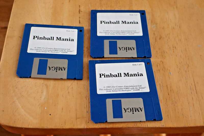1995 AMIGA A1200 3.5" FLOPPY DOSCS PINBALL MAMIA