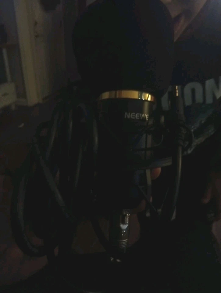 Neewer NW-800 Professional Condenser Microphone Kit - Image 4 of 4