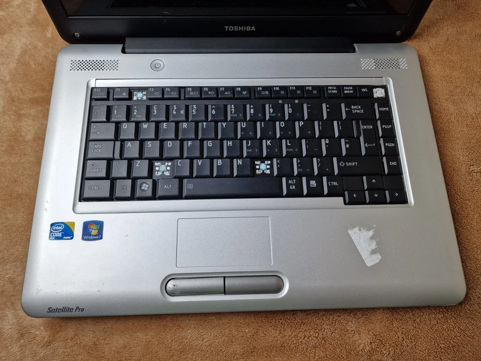 Toshiba Satellite Pro L450-17Q Laptop IC2 Laptop For Parts Read Description - Image 3 of 4