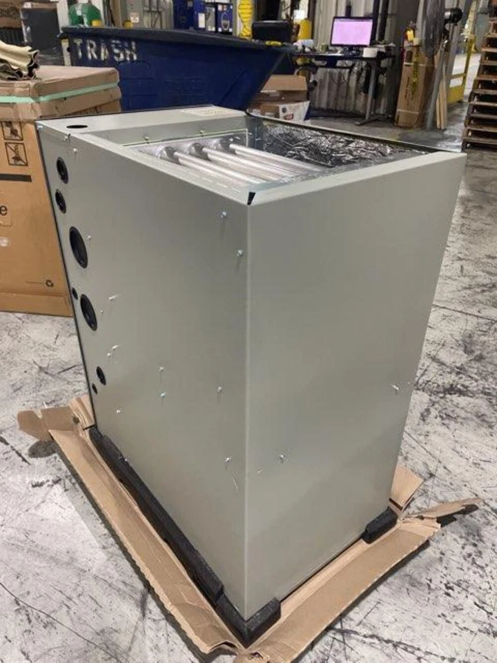 American Standard S9B1B080D4PSAA 80,000 Btu DownflowGas Furnace 92.1% 1794 Cfm - Image 2 of 4