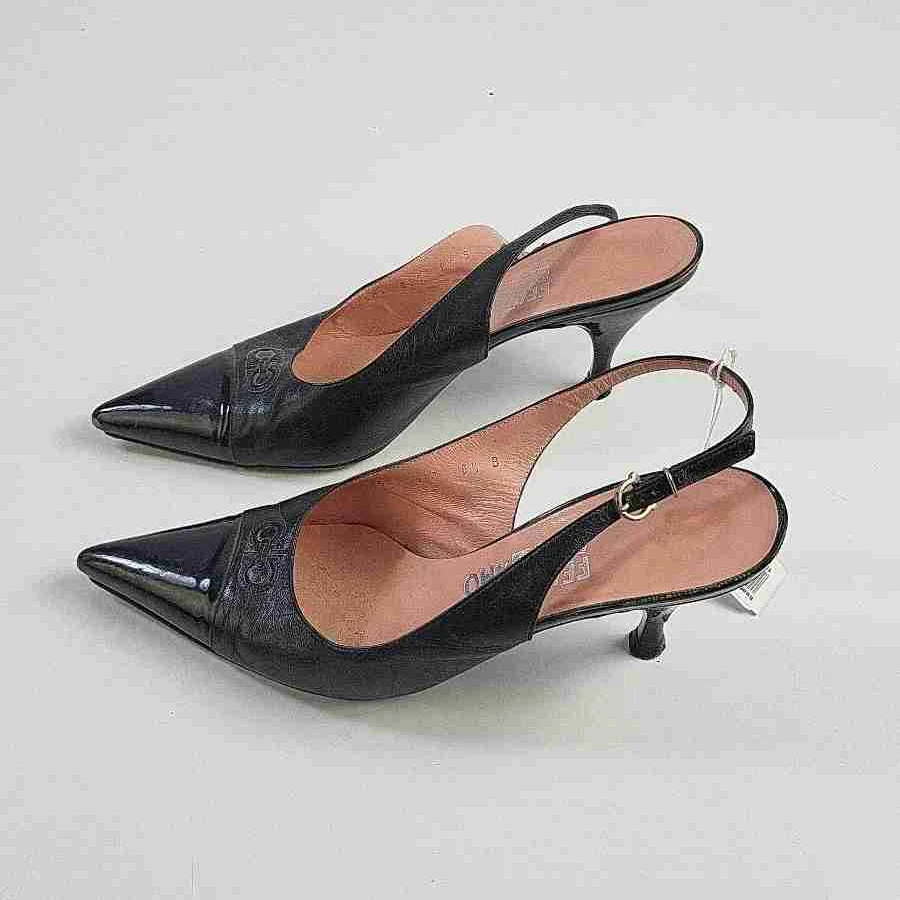 Tacones de cuero negro vintage Salvatore Ferragamo para mujer - talla 8,5 Foto 2 de 4