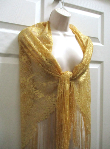 Mantón para mujer dorado metálico tejido a ganchillo fino vintage con flecos 57x60 de colección - Imagen 11 de 12