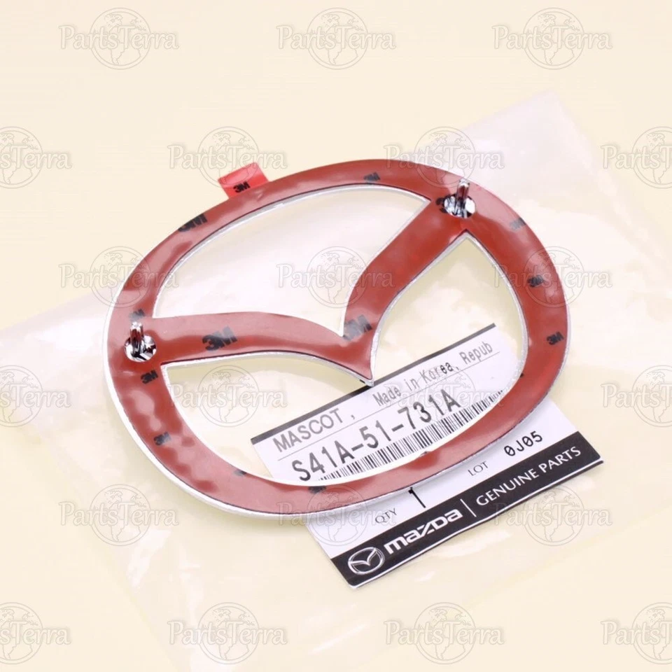 Fabricante de equipos originales Mazda PROTÉGÉ MILLENNIA 2001-03 cromo parrilla delantera logotipo emblema S41A-51-731A Foto 4 de 4