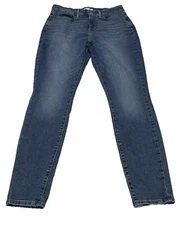 Signature Levi Strauss Women’s Jeans Size 12M  Blue Gold Totally Shaping Skinny