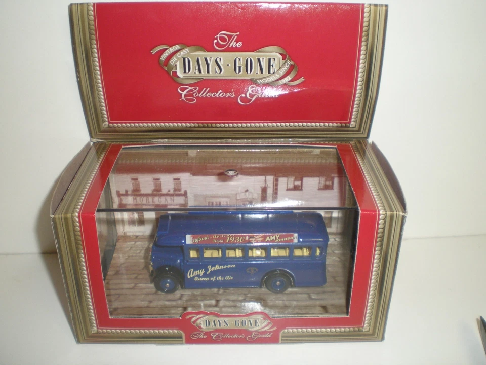 Lledo Days Gone Collectors Guild - DG017029 1932 AEC Single Decker Bus