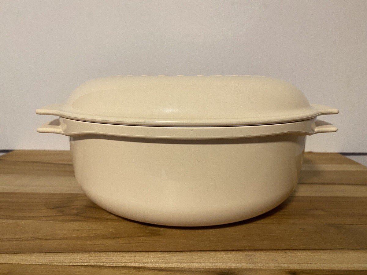 Tupperware Beige Microwave/Steamer/Cooker Stack 2210/2193/2346
