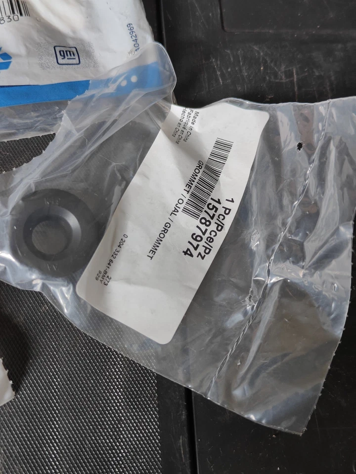 GM Genuine Parts 15823208 Power Brake Booster Vacuum Sensor Brand New OEM - Image 4 of 4