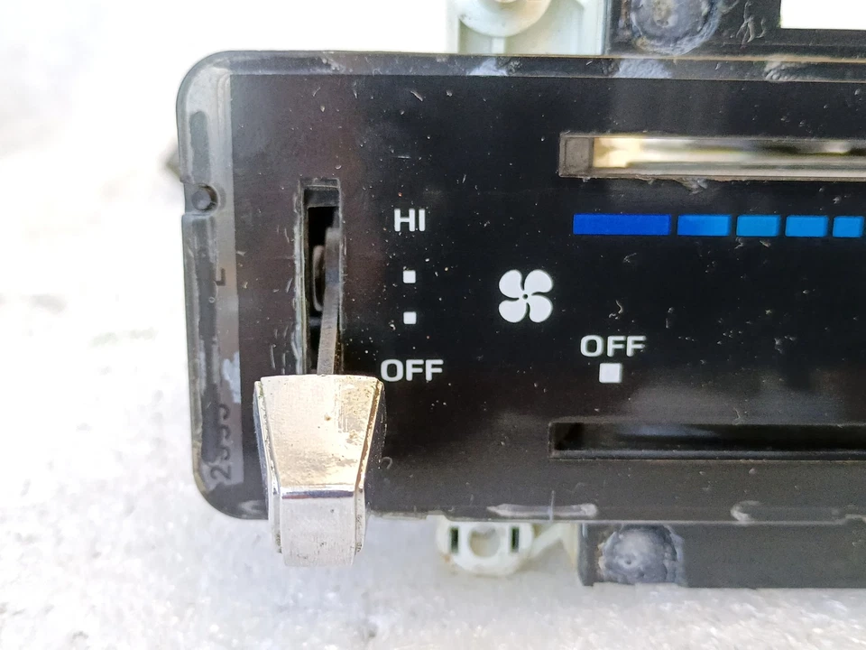 80-82 Heater Control with Fuel Switch Ford F100 F150 F250 F350 - Image 3 of 4