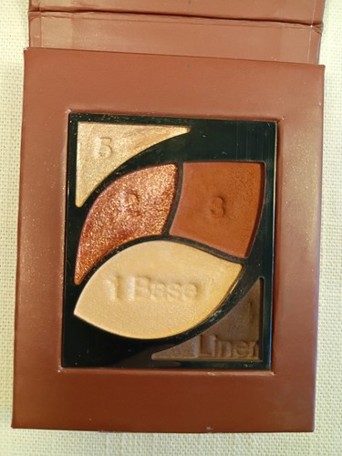 Almay 010 Brown Eyes Intense I-Color Enhancing Shadow With Primer Base - Picture 3 of 4