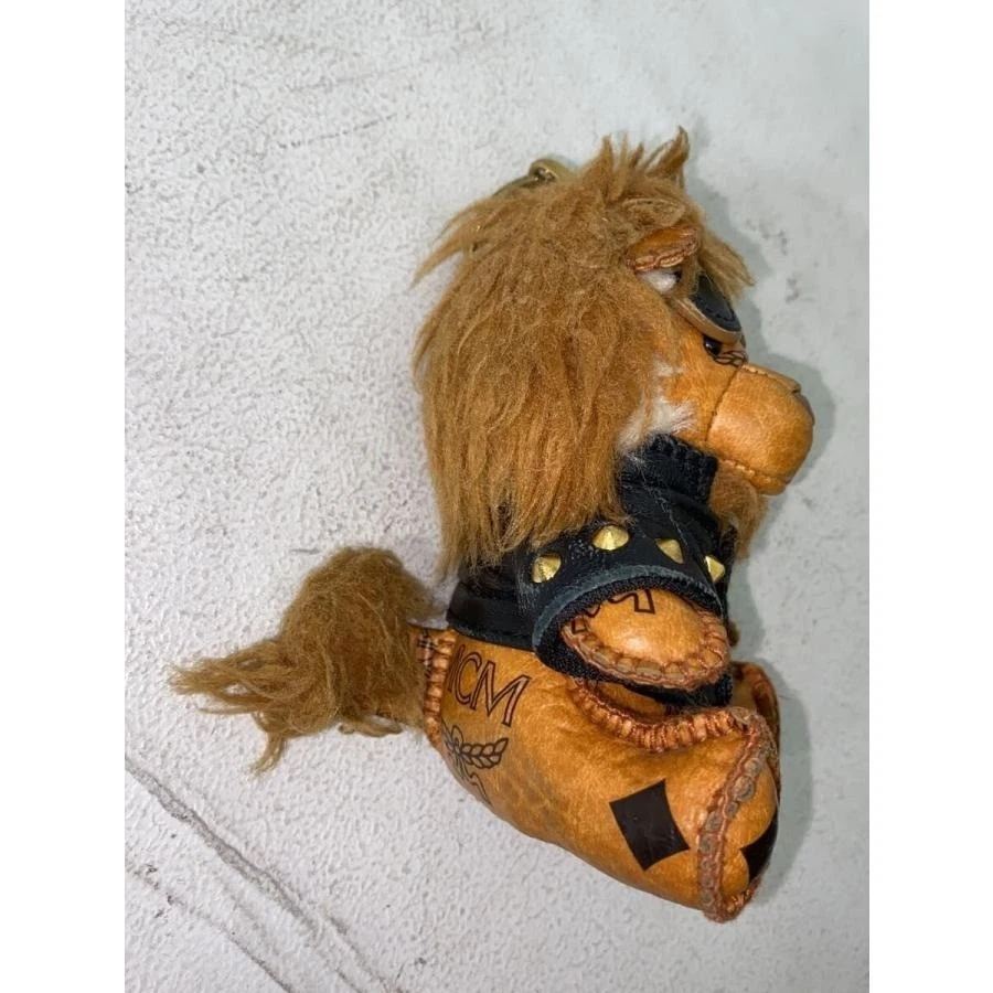 MCM Visetos Lion Bag Charm Authentic Key Ring Plush Keychain Stuffed Animal Logo - Image 4 of 4
