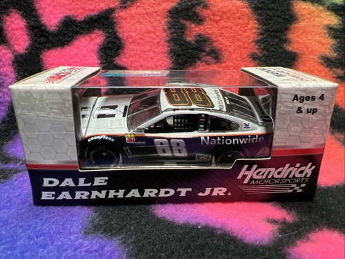 Dale Earnhardt Jr. #88 Nationwide Grey Ghost 2017 SS 1:64 Diecast - Picture 1 of 5