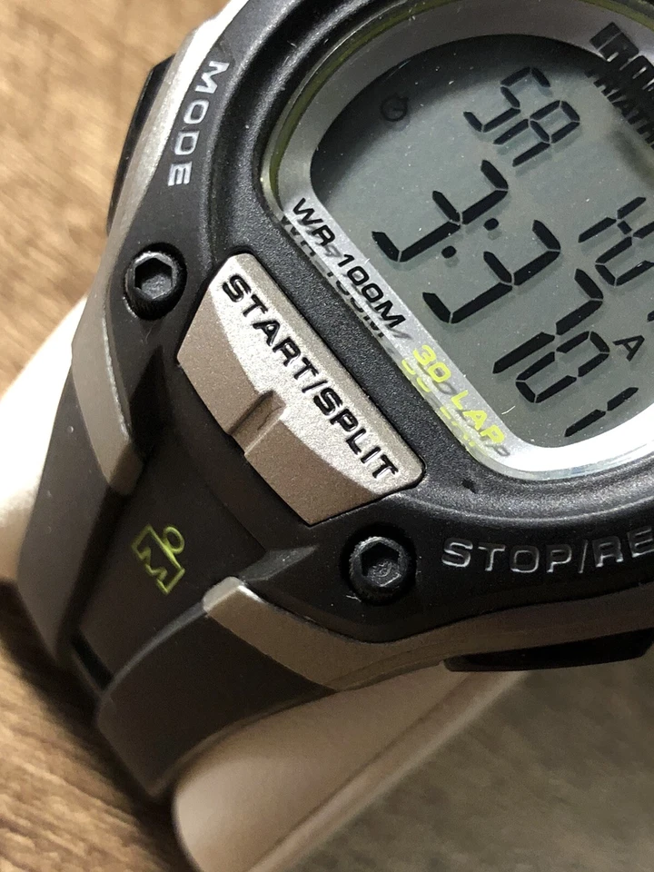 Timex Ironman Triathlon 30 Lap Chrono Indiglo 100M 数字手表 全新电池 GR — 第 4/4 张图片