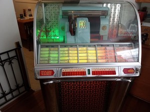 1953 Seeburg HF100G Jukebox With Redhead Cartridge